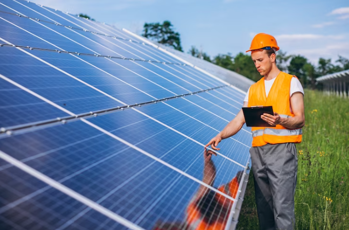 Commercial Solar Panel Service: Ensuring Optimal Performance for Businesses